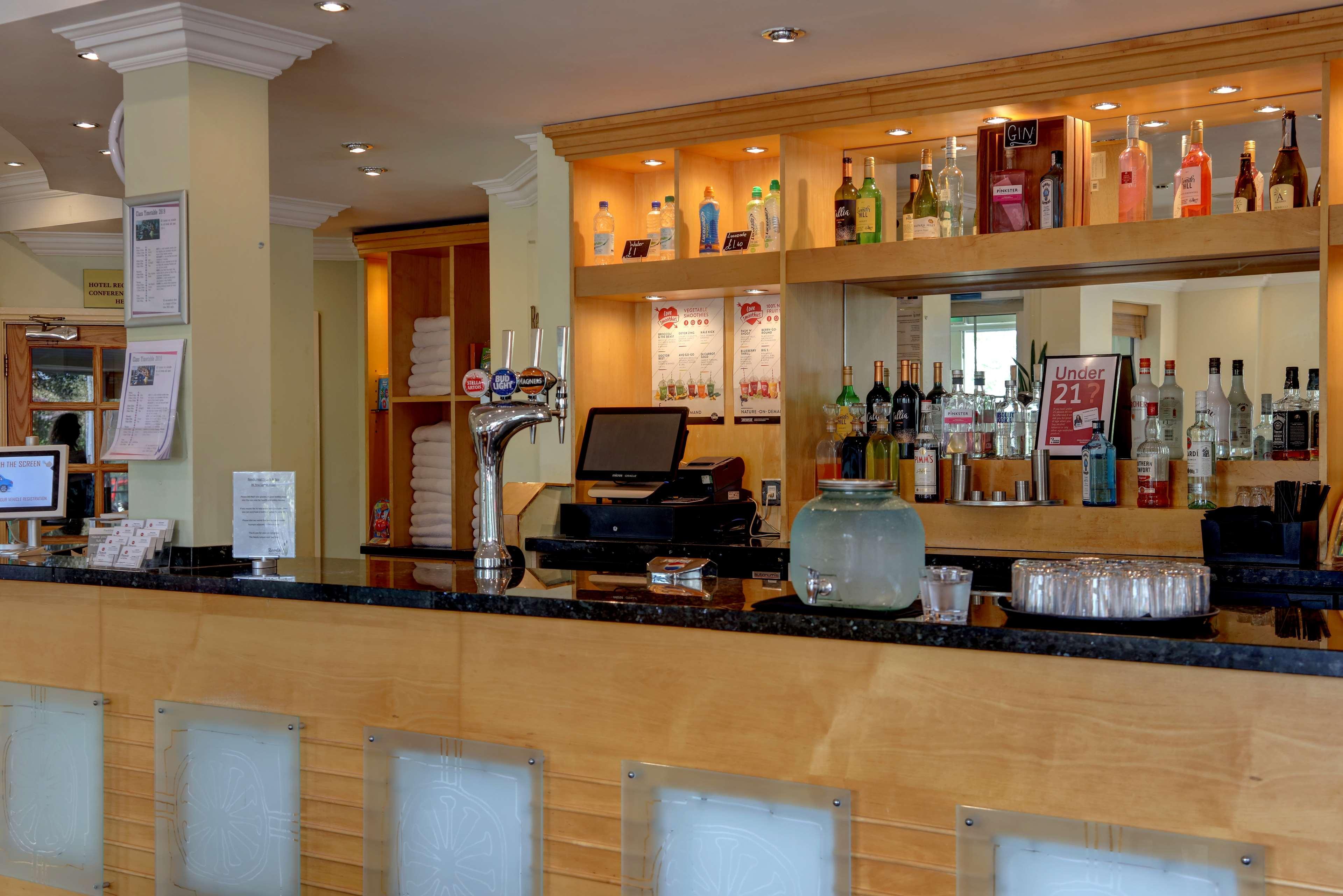 Crowne Plaza East Midlands Airport By Ihg Hotel Derby Exterior photo