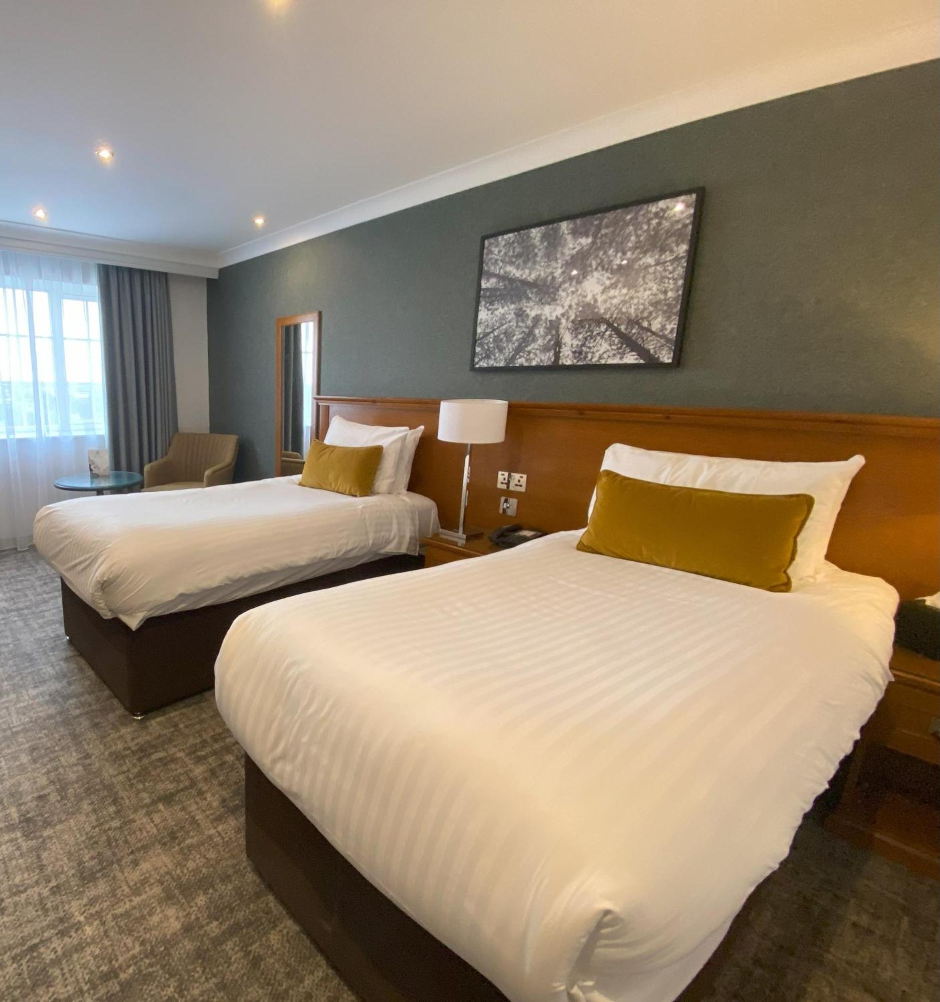 Crowne Plaza East Midlands Airport By Ihg Hotel Derby Exterior photo